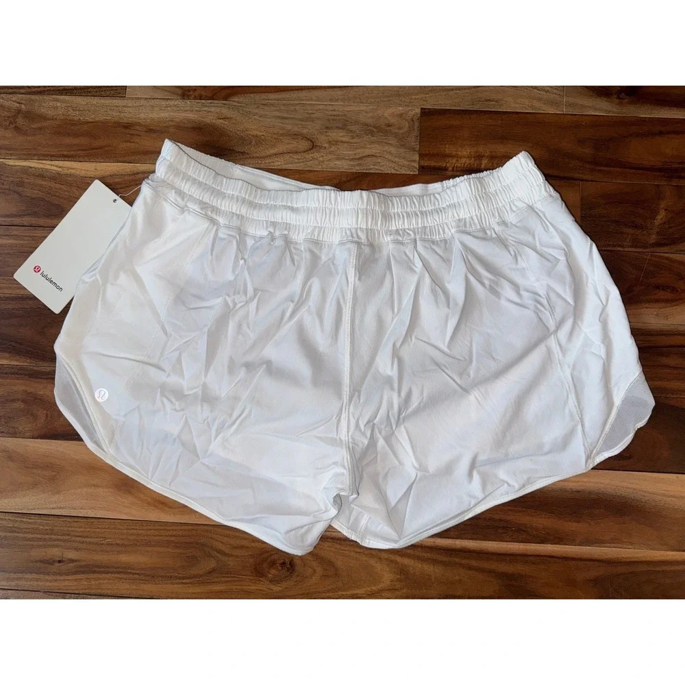 Lululemon NWT Hotty Hot LR Short 4